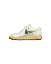 Load image into Gallery viewer, Nike AF1 Taiwan 2001 Right Inside Japan 