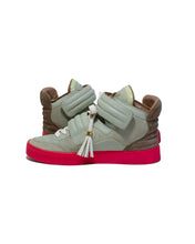 Load image into Gallery viewer, Louis Vuitton Kanye West Patchwork Jaspers Size 7 Right Inside