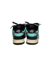 Load image into Gallery viewer, Nike SB Lows Diamond Supply Co. Tiffany Size 7 Back