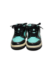 Load image into Gallery viewer, Nike SB Lows Diamond Supply Co. Tiffany Size 7 Front