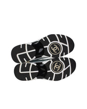 Load image into Gallery viewer, Chanel Mens Runner Sneakers Bottom
