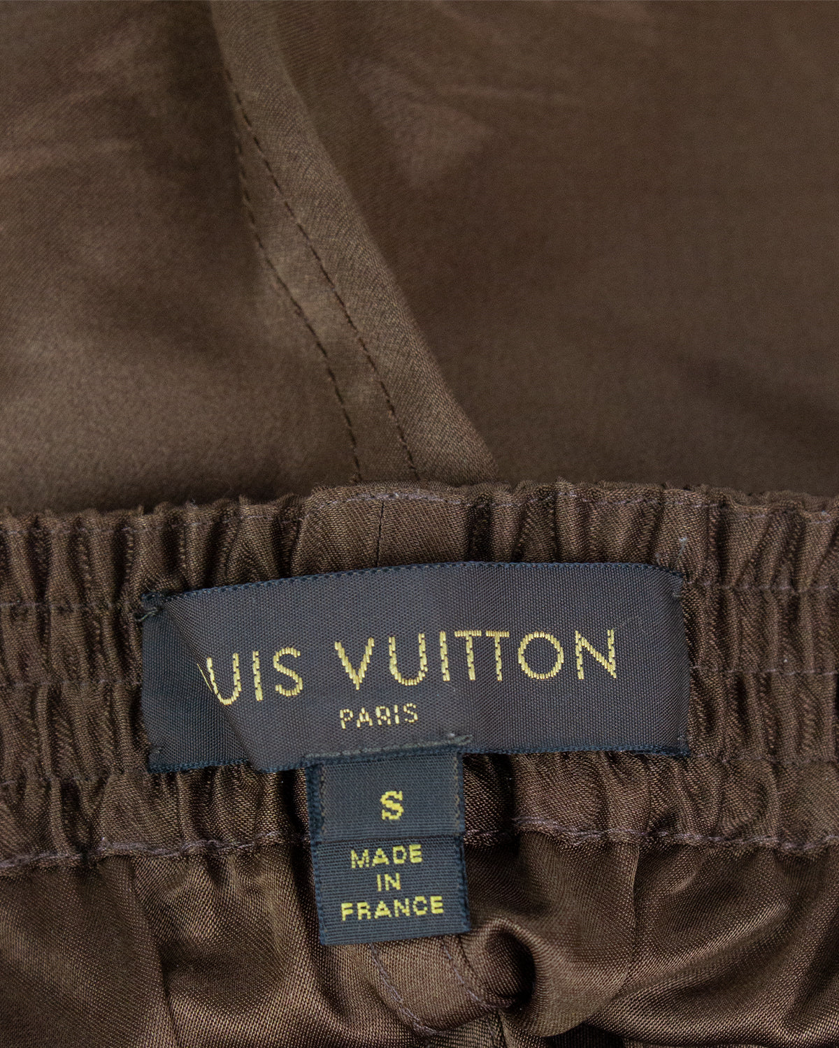 Louis Vuitton Script Grey T Shirt. Size S.
